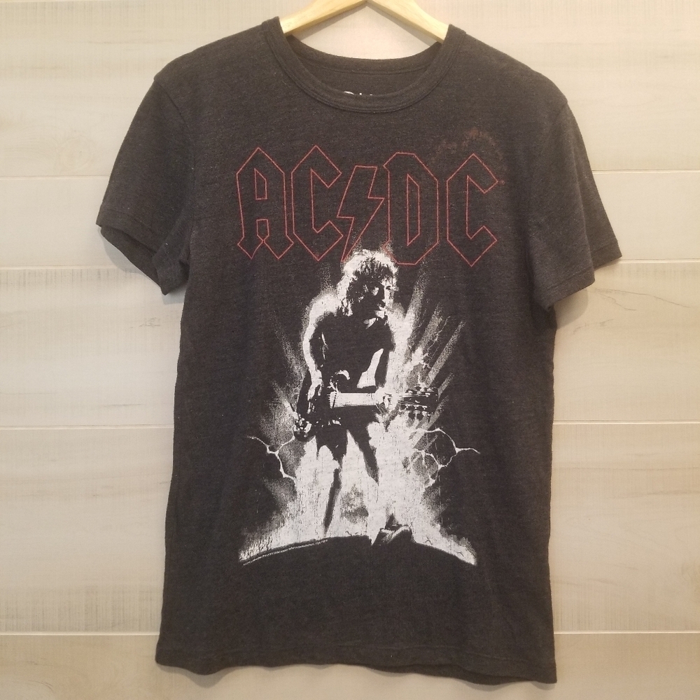 {M} Chaser ACDC Band Concert Fasion Tee ***with flaw***